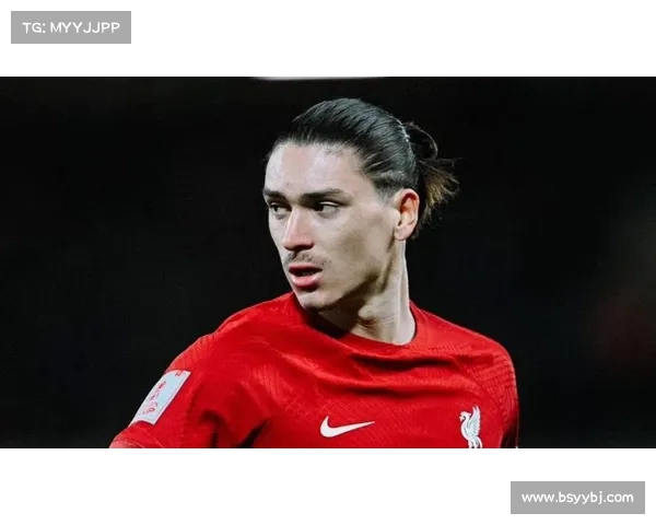 斯洛特谈努涅斯可能离队 并提议弗林蓬踢右边锋位置 斯洛特谈努涅斯可能离队 并提议弗林蓬踢右边锋位置